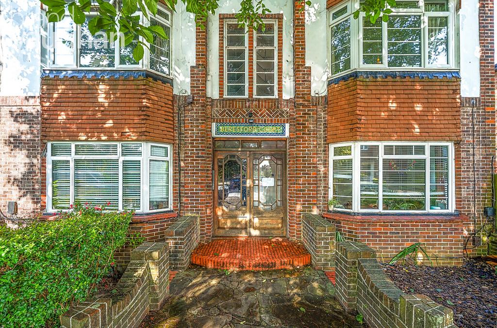 6c89f018-bb5c-433...