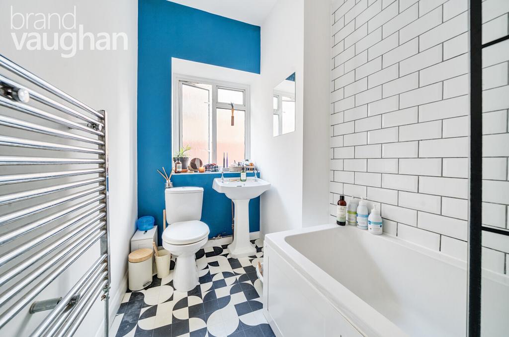 470b5049-7c3a-422...