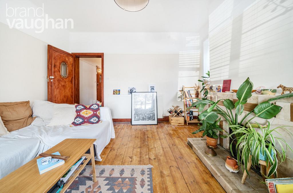 6692456b-c7e2-447...