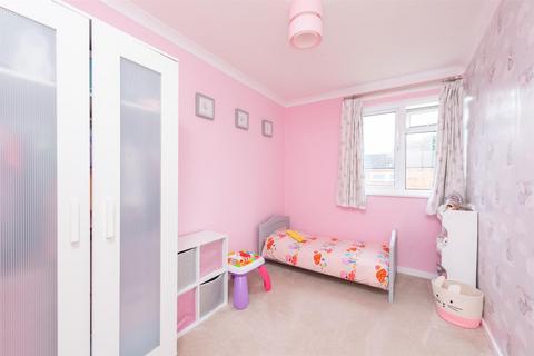 28 Cornish Close, Basingstoke, RG22 6SJ