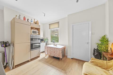 4 bedroom end of terrace house for sale, Pennington Street, Leeds, LS6