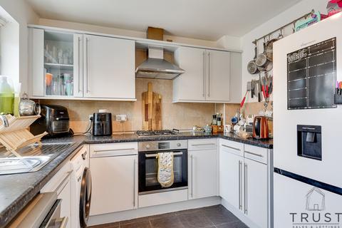 4 bedroom townhouse for sale, Radulf Gardens, Liversedge