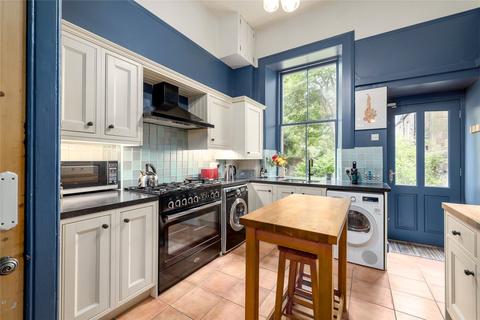 72 Inverleith Row, Edinburgh, EH3 5LT