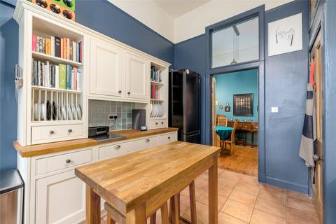 72 Inverleith Row, Edinburgh, EH3 5LT
