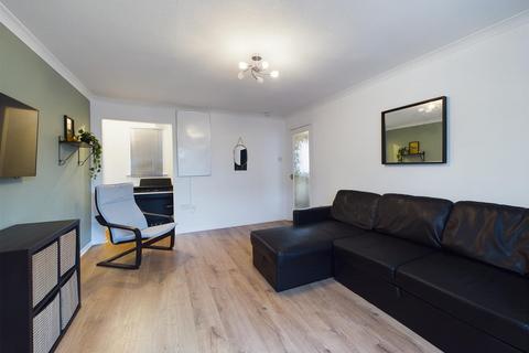 2 bedroom end of terrace house for sale, Sempill Avenue, Erskine PA8