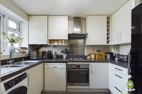 4a Aghemund Close, Chineham, Basingstoke, RG24 8XP