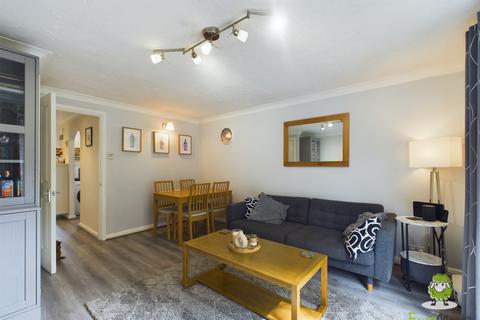 4a Aghemund Close, Chineham, Basingstoke, RG24 8XP