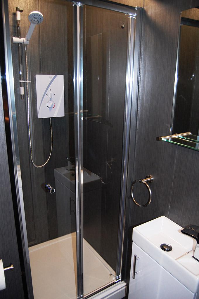 Room 3 En-suite 1.1