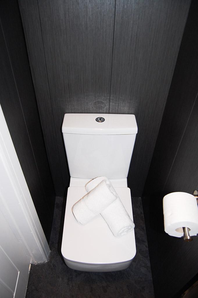 Room 3 En-suite 1.2