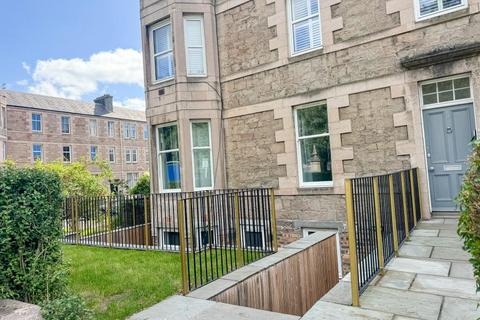 3 bedroom ground floor flat to rent, Corstorphine Road, Corstorphine, Edinburgh, EH12