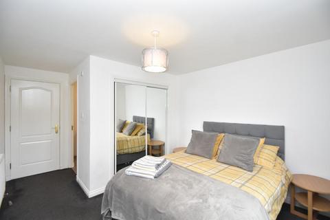 2 bedroom flat for sale, Colston Grove, Glasgow, G64 1BF