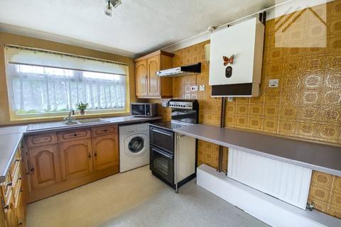 12 Larkfield, Corringham, Stanford-le-hope, SS17 9EA