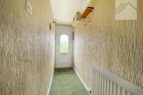 12 Larkfield, Corringham, Stanford-le-hope, SS17 9EA