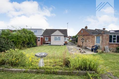 12 Larkfield, Corringham, Stanford-le-hope, SS17 9EA