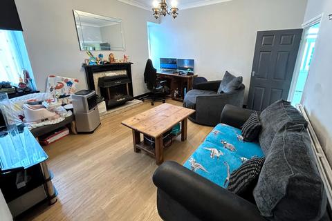 16 Cardonnel Road, Neath, SA10 6DE