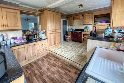 16 Cardonnel Road, Neath, SA10 6DE
