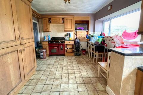 16 Cardonnel Road, Neath, SA10 6DE