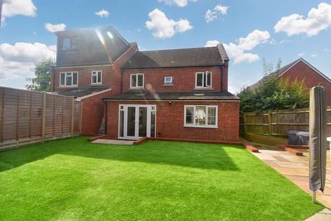 3 bedroom property for sale, Basswood Drive, Basingstoke RG24