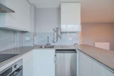 2 bedroom apartment to rent, West Green Road, Turnpike Lane, London, N15 3DA