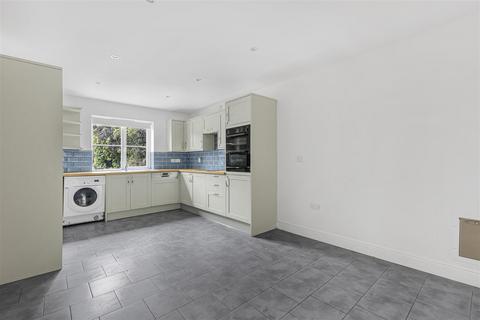 42a Cambridge Road, Great Shelford, Cambridge, CB22 5JS