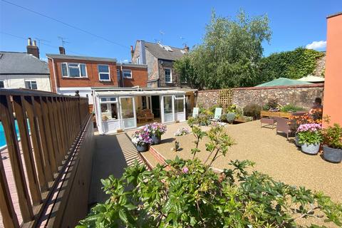 4 bedroom house for sale, Mantle Street, Wellington, Somerset, TA21