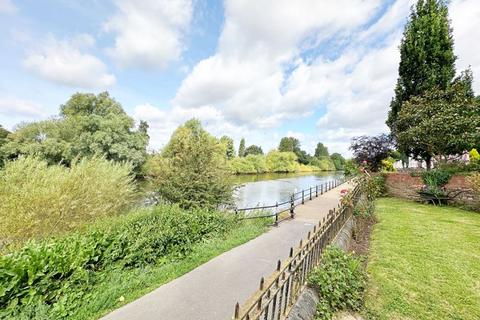 2 bedroom terraced house for sale, Diglis Avenue, Worcester