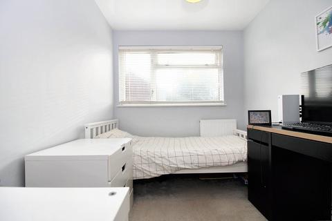 7 Longmead, Woolmer Green, Knebworth, SG3 6JH