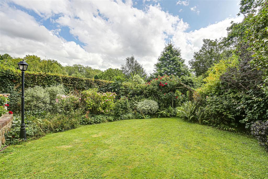21 Garden.jpg