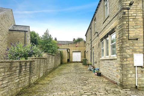 Property to rent, Acre Street, Lindley, Huddersfield, HD3