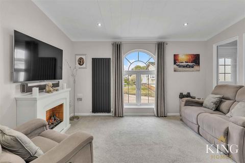 2 bedroom park home for sale, Dodwell Park, Dodwell, Stratford-Upon-Avon