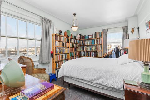 1 bedroom flat for sale, Kings Road, Brighton