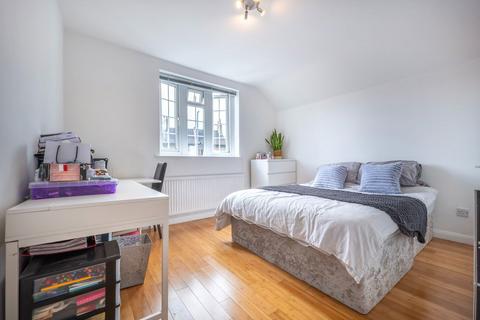 70 Beckenham Lane, Bromley, BR2 0DW