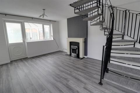 2 bedroom end of terrace house for sale, Bexington Drive, Crewe