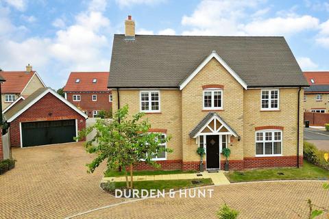 5 bedroom detached house for sale, Seaborn Drive, Witham, CM8