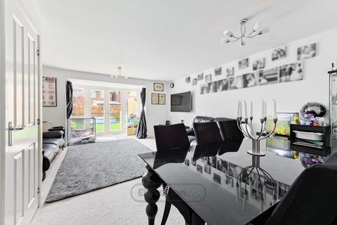 4 bedroom semi-detached house for sale, Wilkinson Crescent, Wolverton, Milton Keynes, MK12