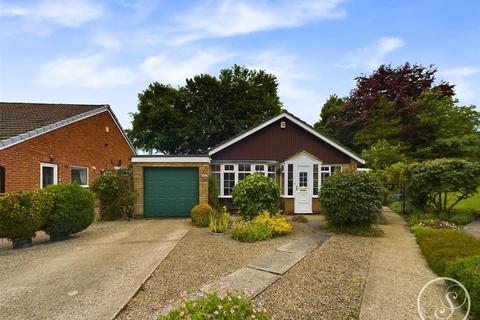 3 bedroom detached bungalow for sale, Brookhill Avenue, Leeds