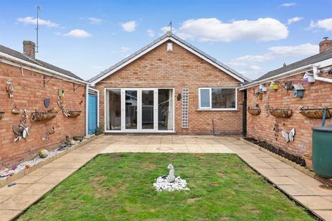 79 Aretha Close, Kingswinford, DY6 8SW