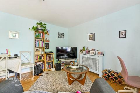 1 bedroom flat for sale, 117 Hamlets Way, LONDON