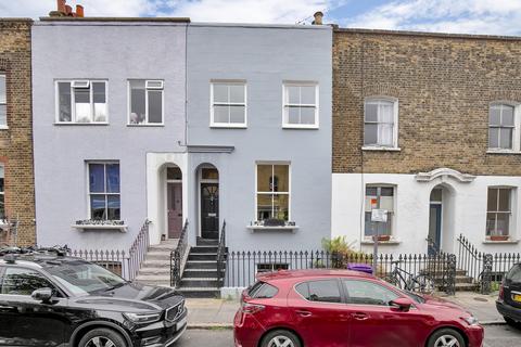 4 bedroom terraced house for sale, Vivian Road, London, E3