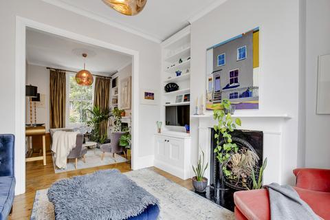 4 bedroom terraced house for sale, Vivian Road, London, E3