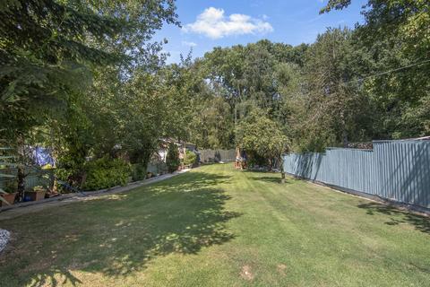 Oaklands Orange Tree Hill, Havering-atte-bower, Romford, RM4 1PB
