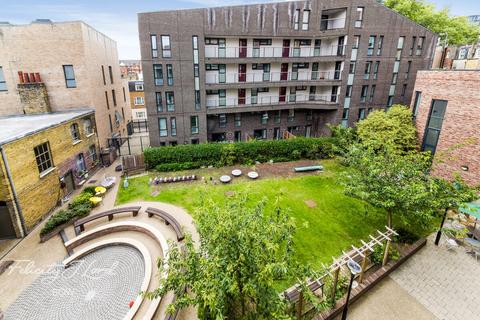 2 bedroom flat for sale, Giles Court, Tabernacle Gardens, London, E2