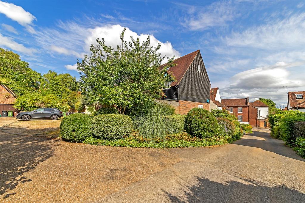 4 Abbey Mews-1.jpg