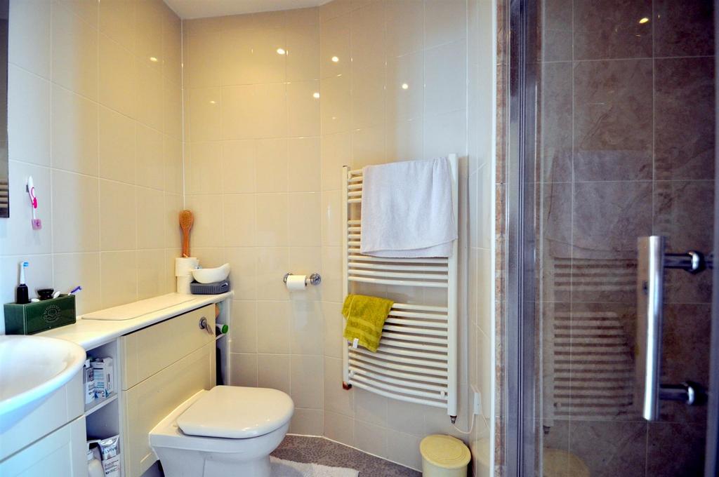 Ensuite Shower Room