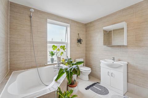 55a Park Road, Bushey, WD23 3EE