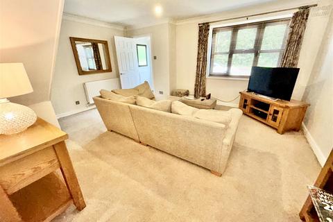 3 bedroom semi-detached house for sale, Wessington Drive, Hereford HR1