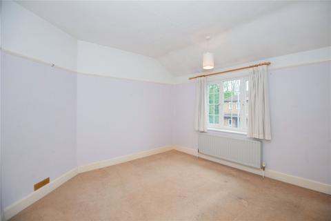 17 Buckingham Road, Kingston Upon Thames, KT1 3BH