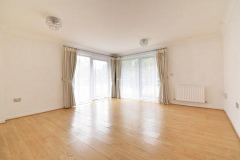 2 bedroom apartment for sale, Hersham Road, Walton-on-Thames, KT12