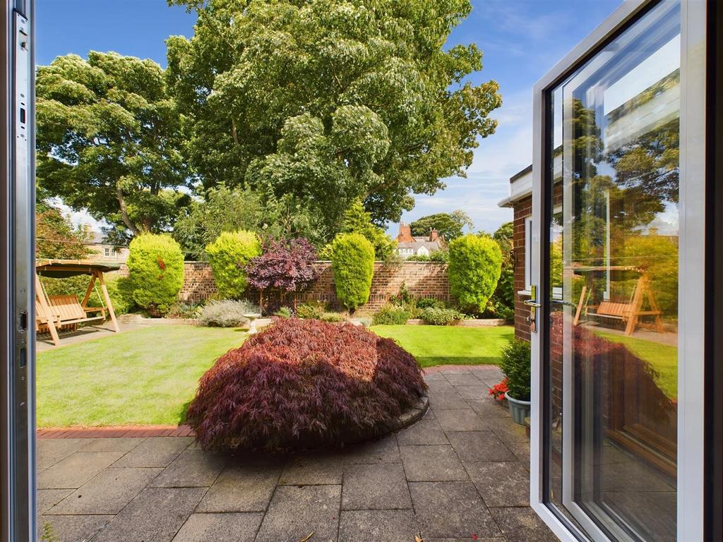 Garden 2.jpg
