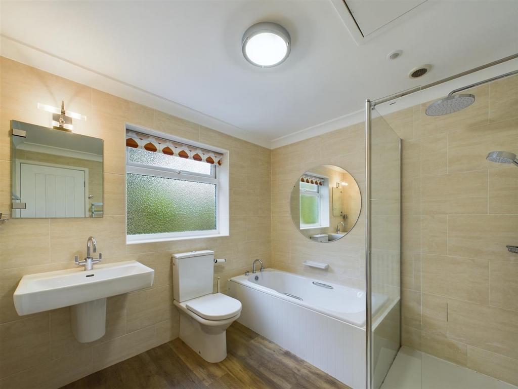 Bath 2.jpg